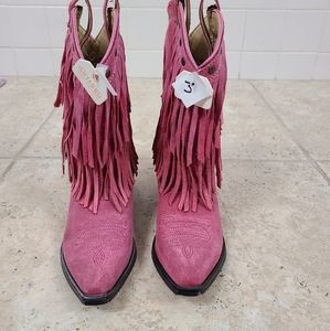 Shyanne Pink cowboy boots NWT size 3